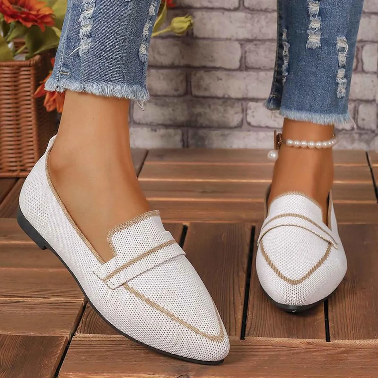 Red Lightweight Knitted Loafers for Women Casual Flat Shoe Comfortable Boat Shoes Bottomed Breathable Sneakers