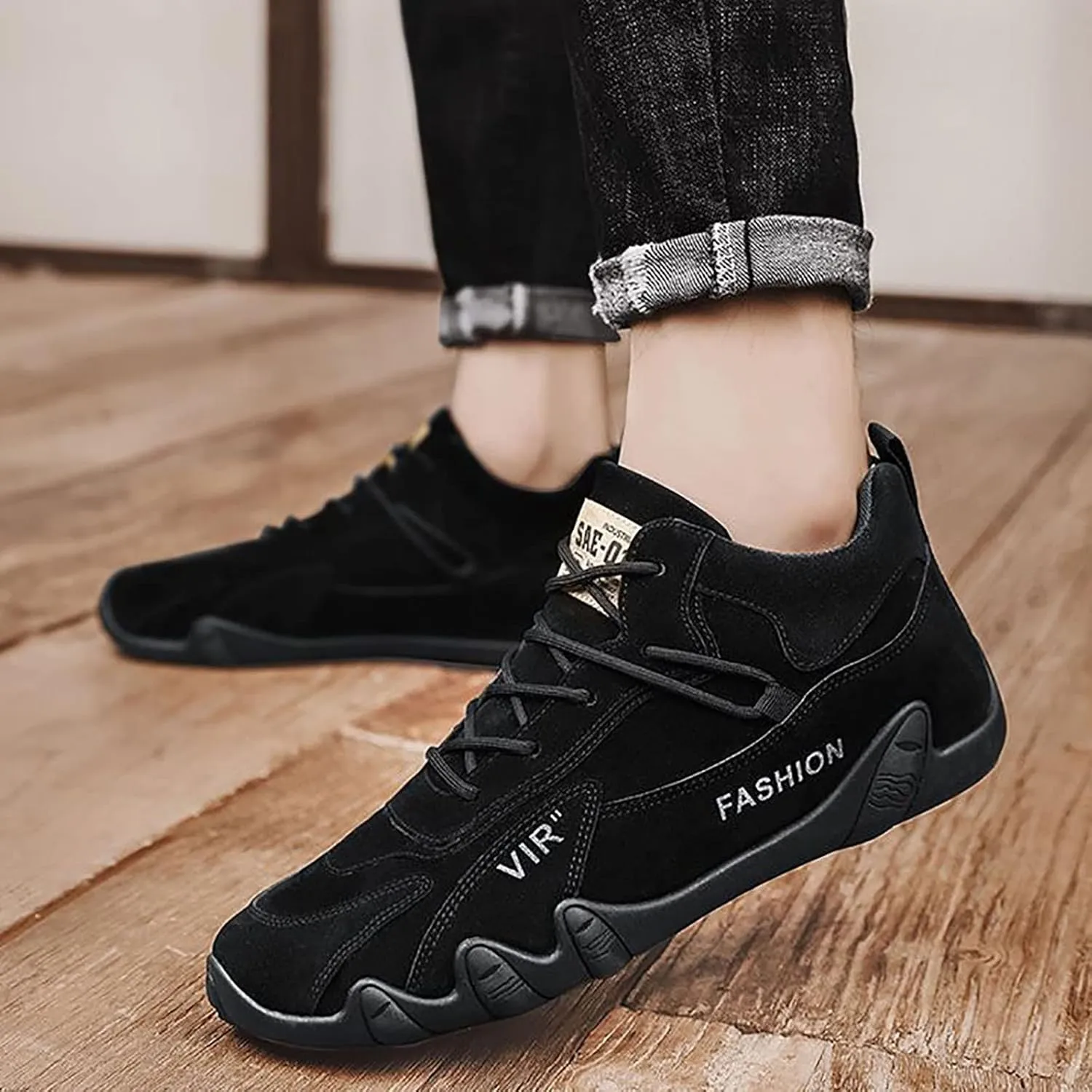 Sports Shoes for Men Popular Labor Work Shoes Wear High Top Board Casual Leisure Jungle Sneaker
