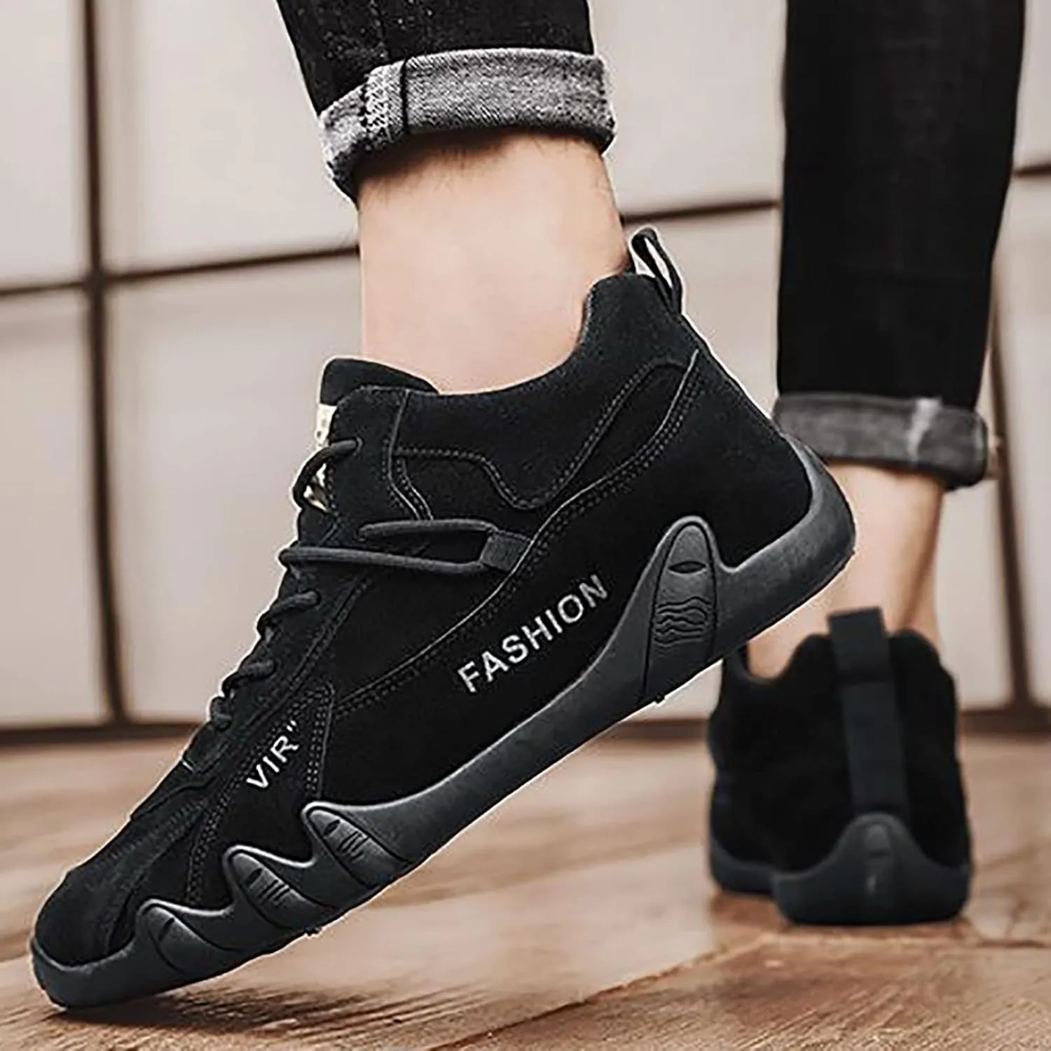 Sports Shoes for Men Popular Labor Work Shoes Wear High Top Board Casual Leisure Jungle Sneaker